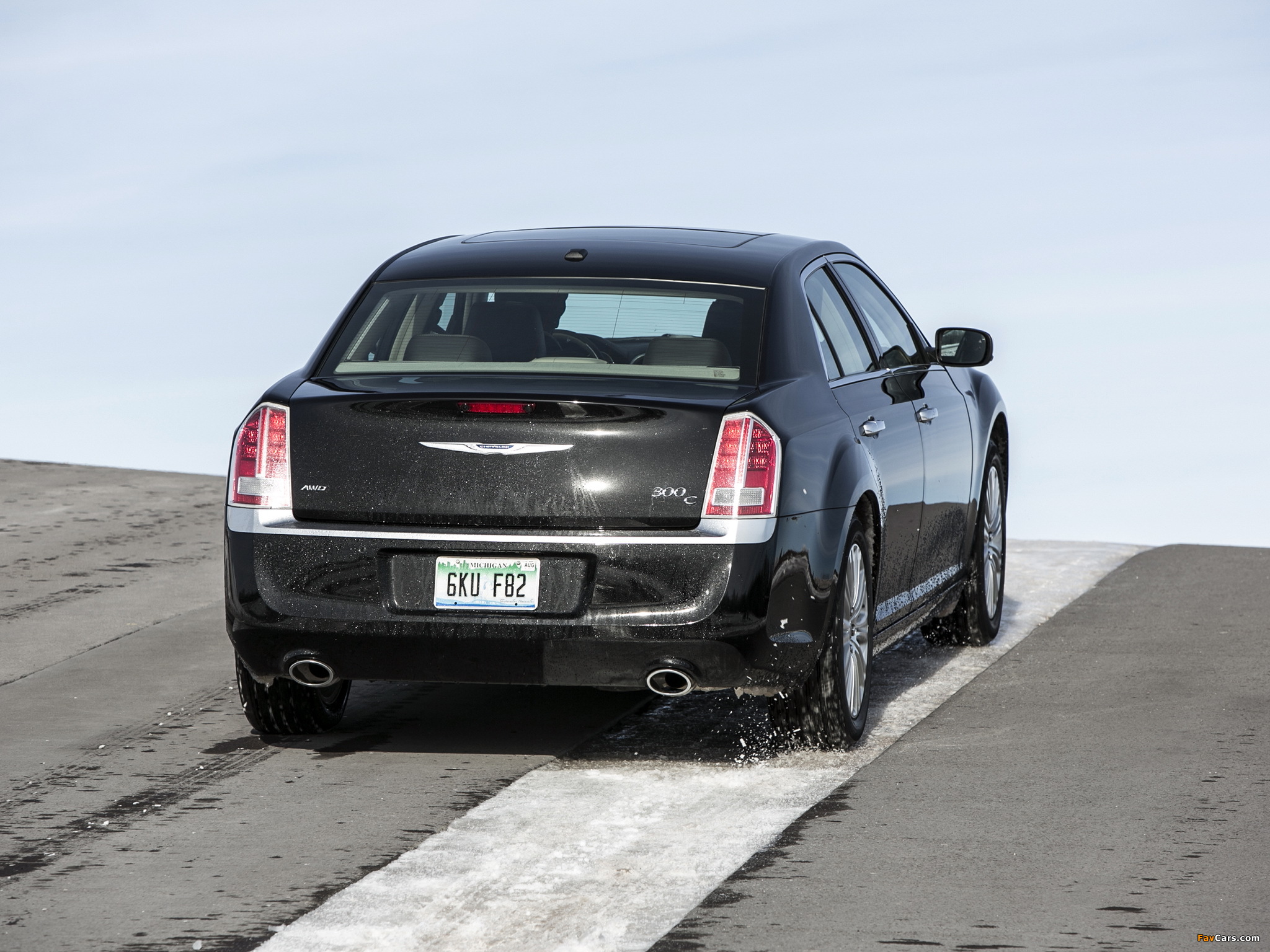 Photos of Chrysler 300C AWD 2011 (2048 x 1536)