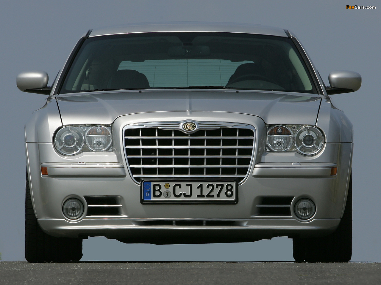 Photos of Chrysler 300C SRT8 Touring 2006–10 (1280 x 960)