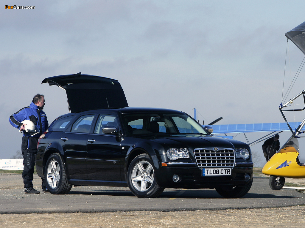 Photos of Chrysler 300C Touring UK-spec 2007–10 (1024 x 768)
