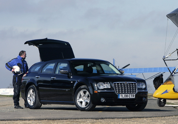 Photos of Chrysler 300C Touring UK-spec 2007–10