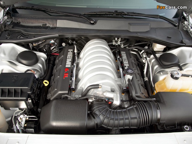 Pictures of Chrysler 300C SRT8 Touring 2006–10 (640 x 480)