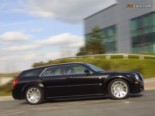 Pictures of Chrysler 300C SRT8 Touring UK-spec (LE) 2007–10 (640 x 480)