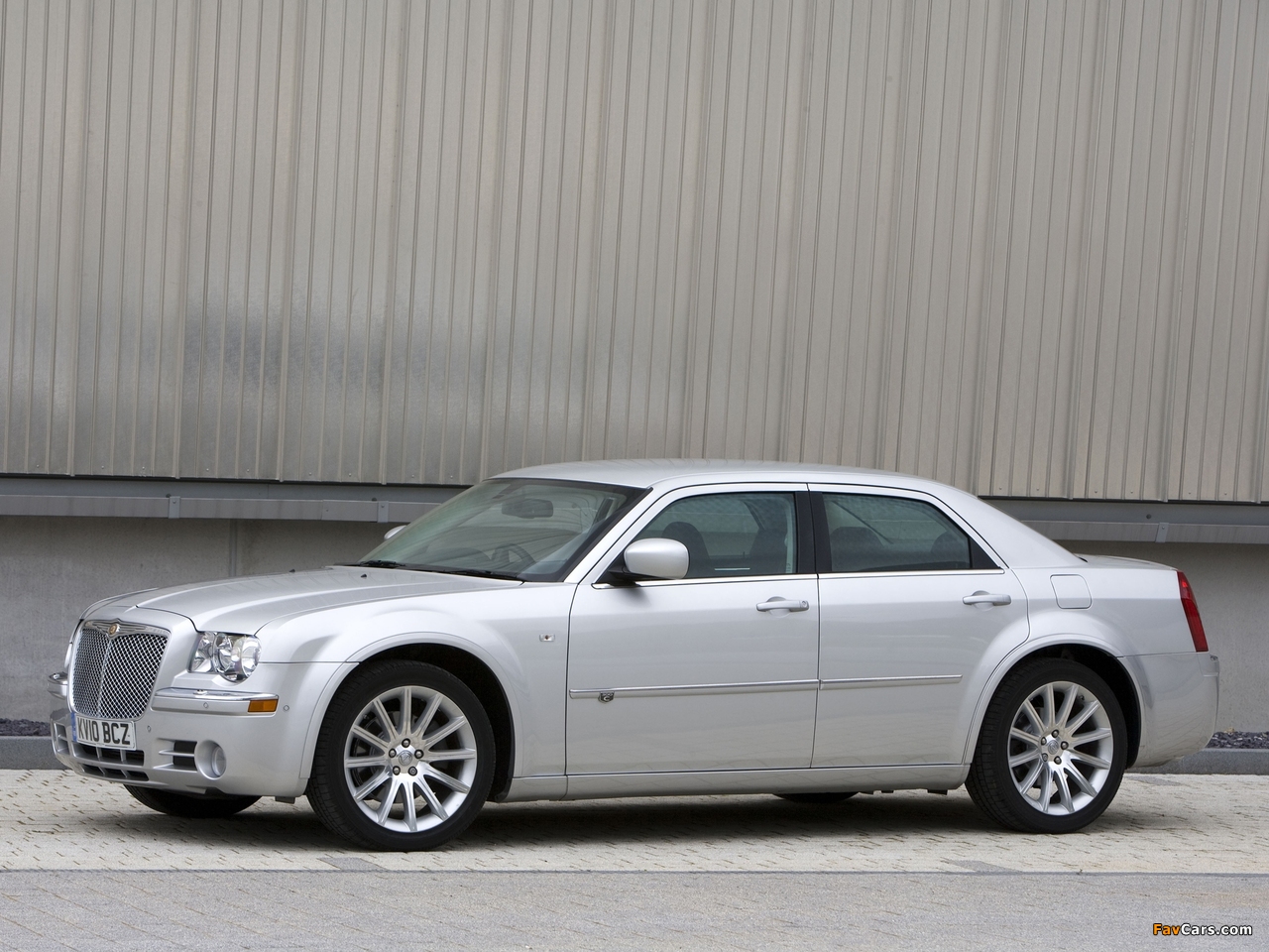 Pictures of Chrysler 300C CRD SRT-Design (LE) 2008–10 (1280 x 960)