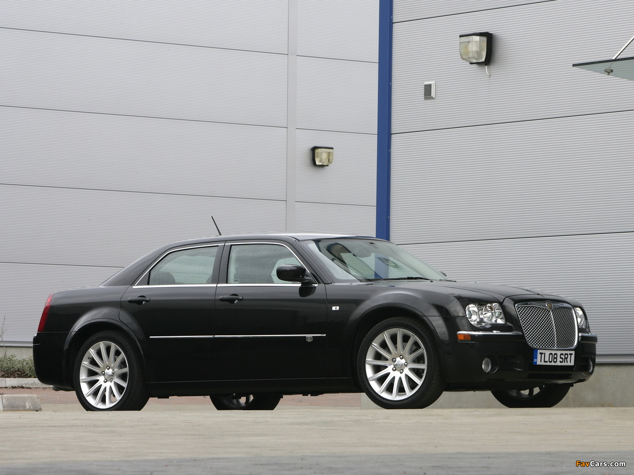 Pictures of Chrysler 300C CRD SRT-Design (LE) 2008–10 (1280 x 960)