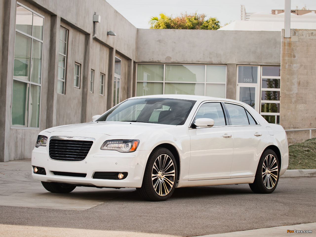 Pictures of Chrysler 300S 2011–14 (1280 x 960)