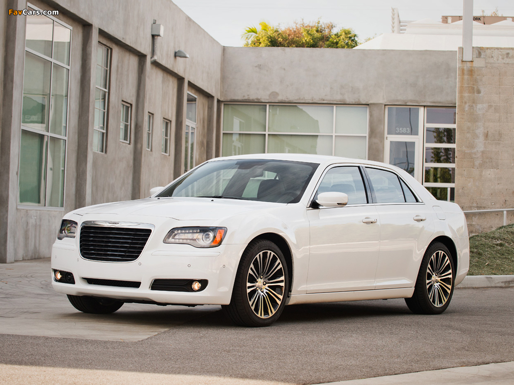 Pictures of Chrysler 300S 2011–14 (1024 x 768)
