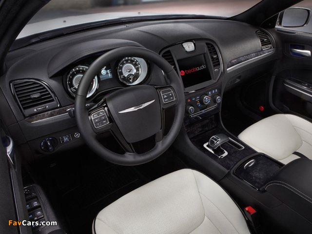 Pictures of Chrysler 300 Motown 2013 (640 x 480)