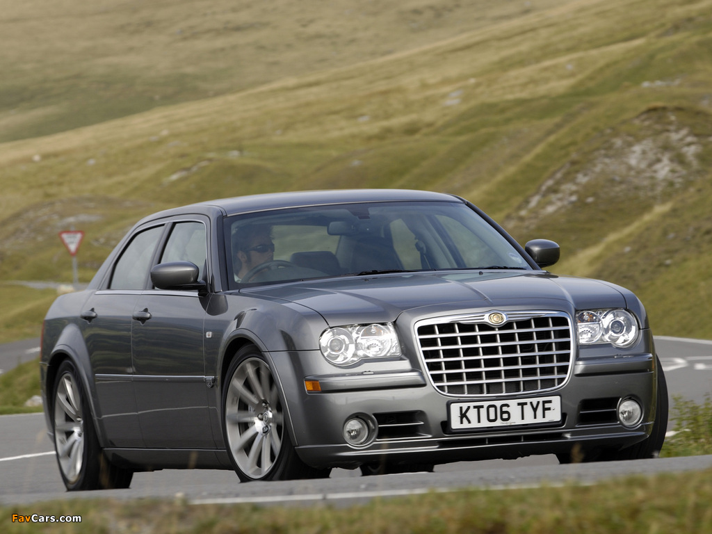 Chrysler 300C SRT8 UK-spec 2004–11 wallpapers (1024 x 768)