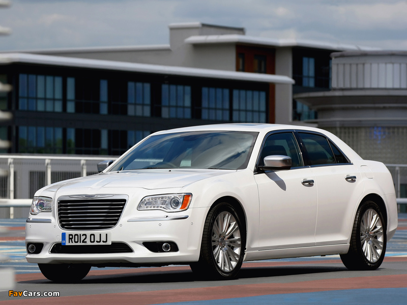 Chrysler 300C UK-spec 2012 wallpapers (800 x 600)