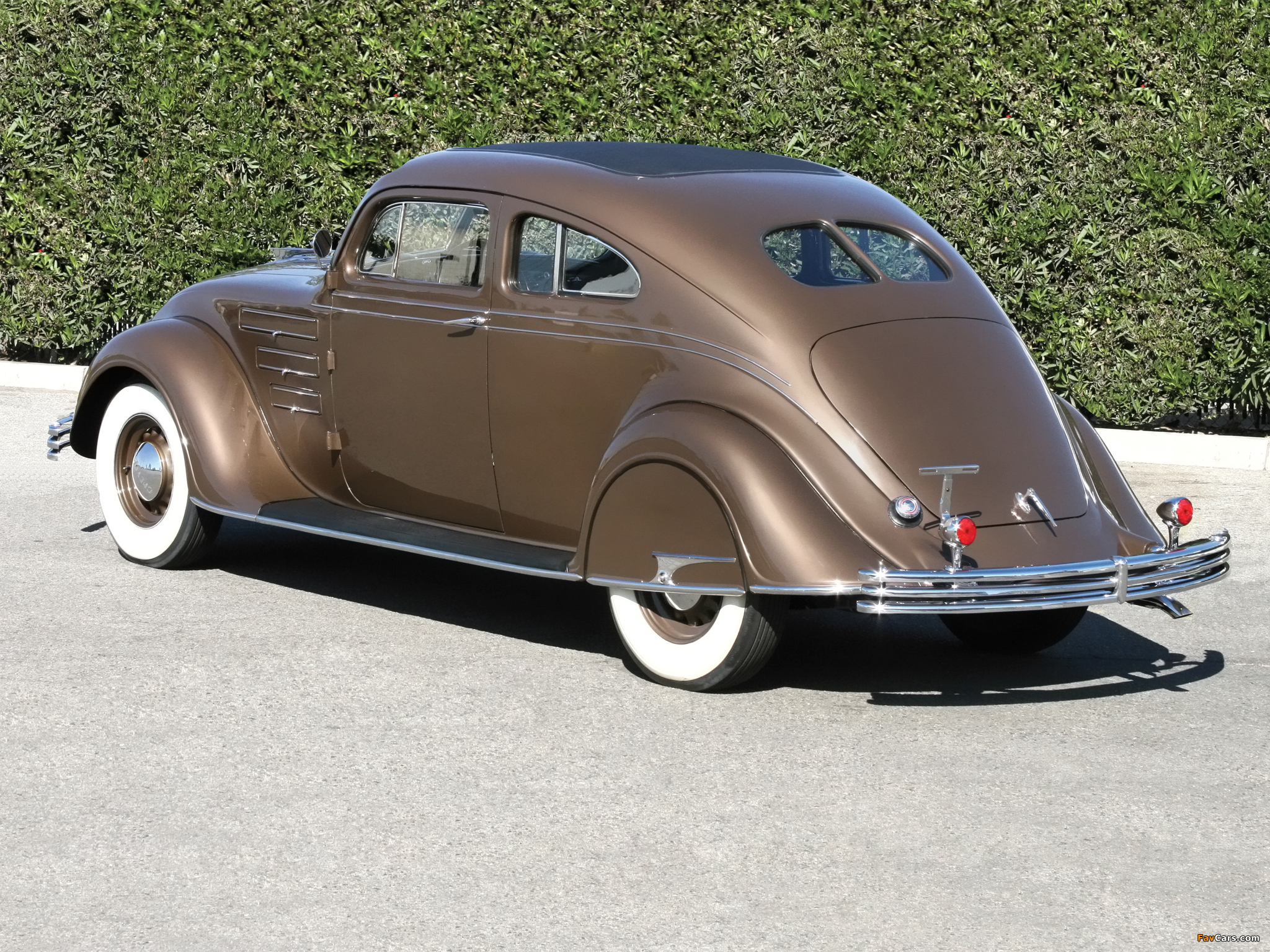 Photos of Chrysler Imperial Airflow CV Coupe 1934 (2048 x 1536)