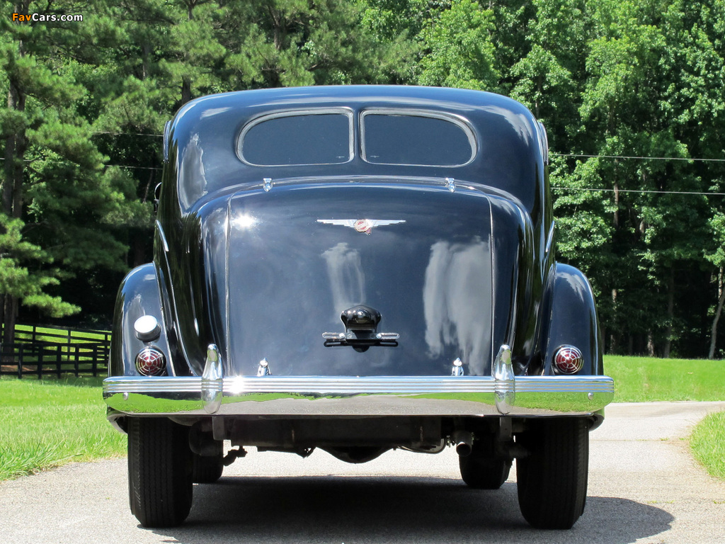 Chrysler Airflow Touring Sedan (C-17) 1937 wallpapers (1024 x 768)