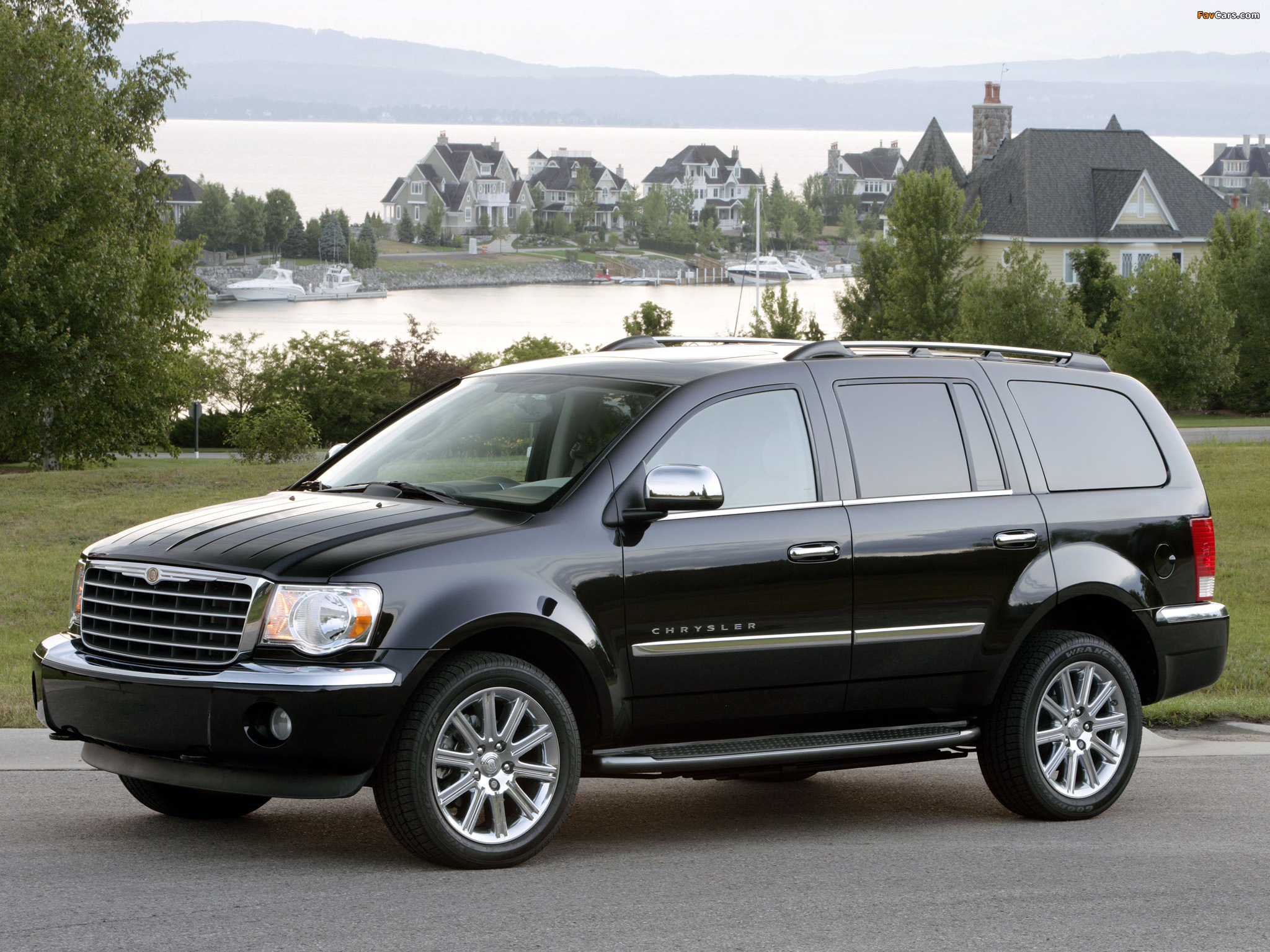 Photos of Chrysler Aspen 2006–08 (2048 x 1536)