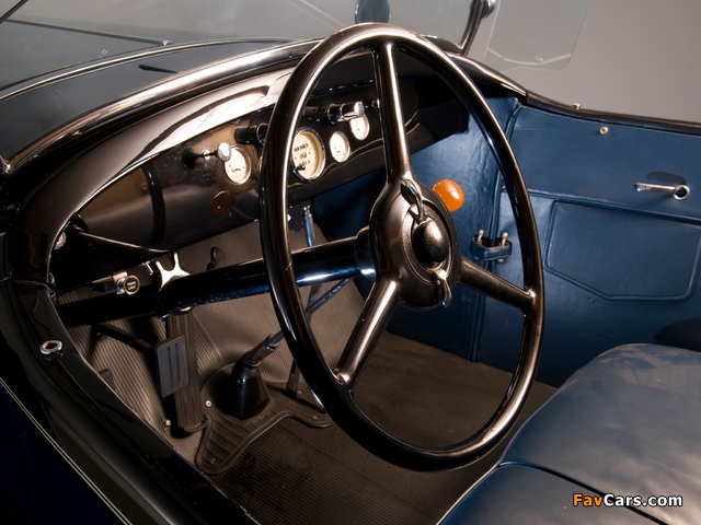 Chrysler CD Deluxe Eight Roadster 1931–32 pictures (640 x 480)