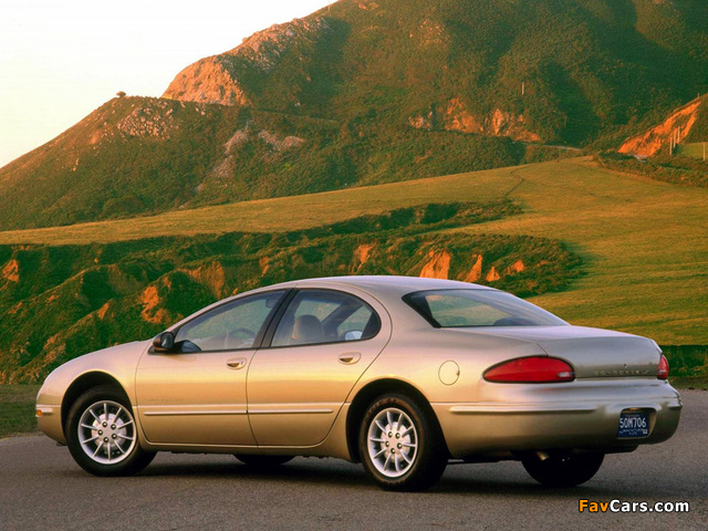 Chrysler Concorde 1998–2004 images (640 x 480)