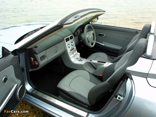 Pictures of Chrysler Crossfire Roadster UK-spec 2005–07 (640 x 480)
