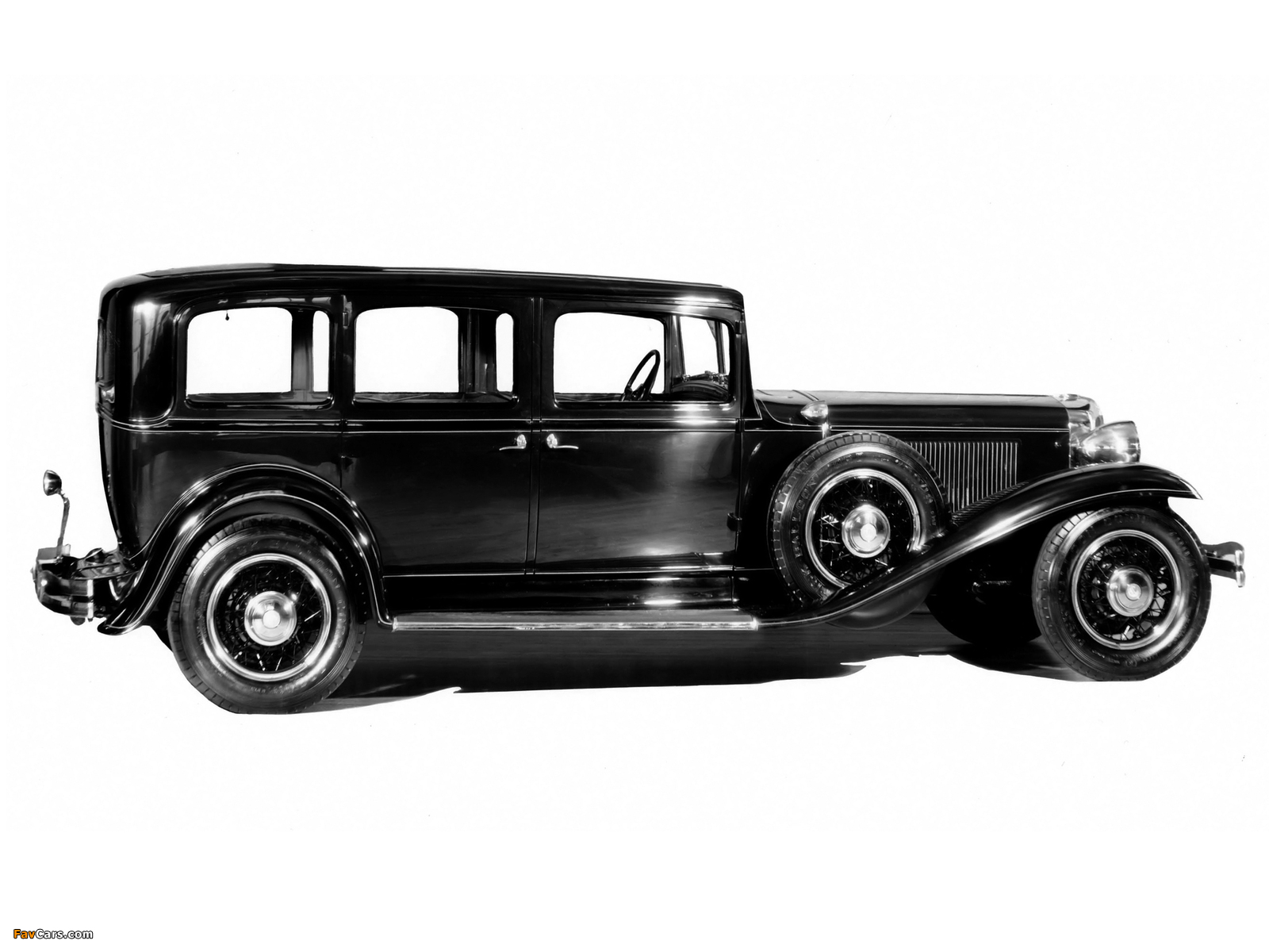 Chrysler Imperial Eight Sedan-Limousine (CG) 1931 images (1600 x 1200)
