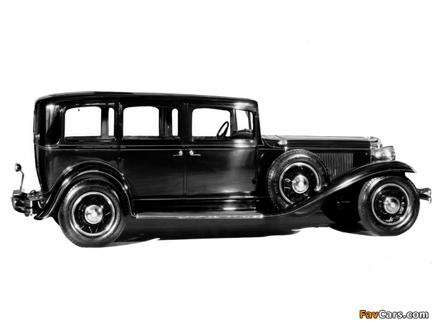 Chrysler Imperial Eight Sedan-Limousine (CG) 1931 images (640 x 480)
