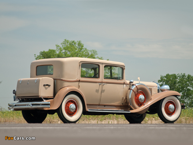Chrysler CG Imperial Sedan 1931 photos (640 x 480)