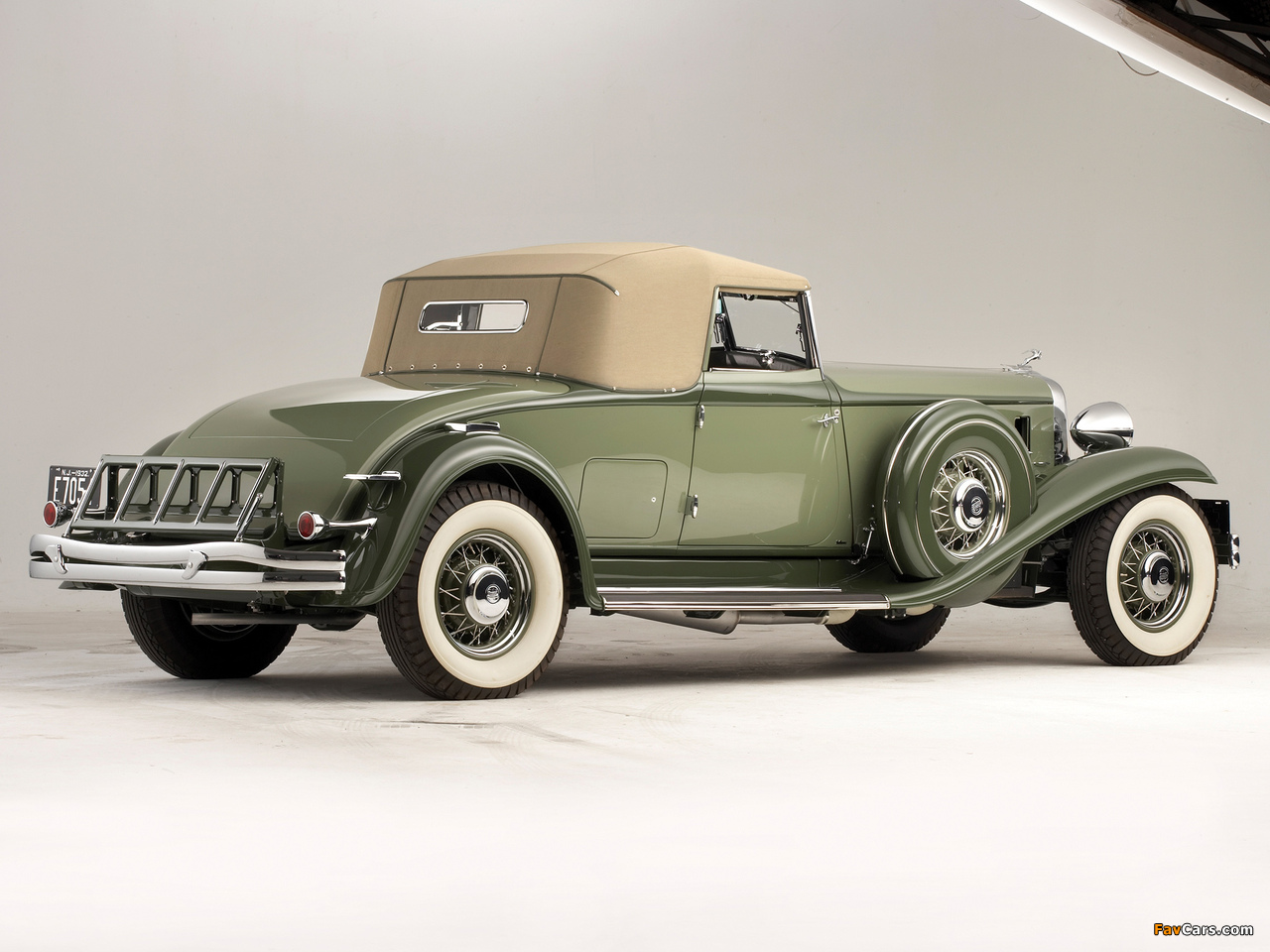 Chrysler Imperial Convertible Coupe by LeBaron (CL) 1932 wallpapers (1280 x 960)