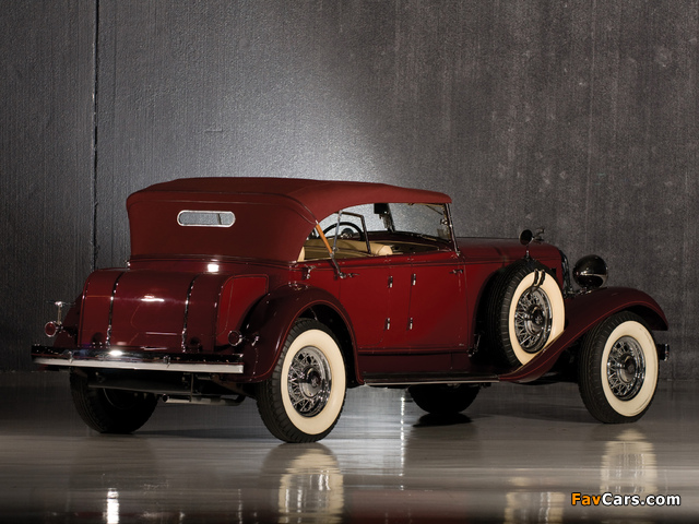 Chrysler Imperial Dual Windshield Sport Phaeton (CL) 1933 images (640 x 480)