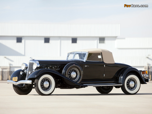 Chrysler Custom Imperial Roadster Convertible by LeBaron (CL) 1933 pictures (640 x 480)