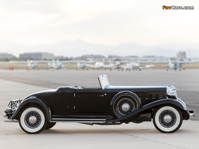 Chrysler Custom Imperial Roadster Convertible by LeBaron (CL) 1933 pictures (640 x 480)