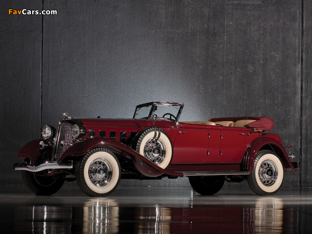 Chrysler Imperial Dual Windshield Sport Phaeton (CL) 1933 wallpapers (640 x 480)