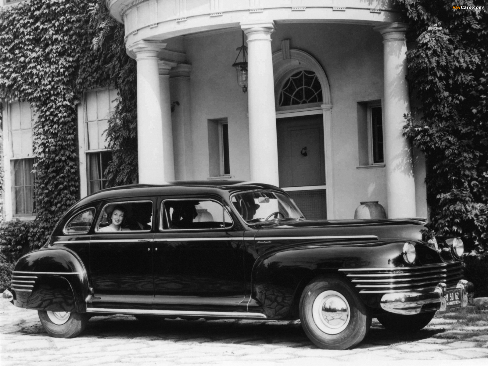 Chrysler Crown Imperial 8-passenger Sedan (C37) 1942 images (1600 x 1200)