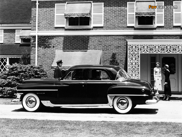 Chrysler Imperial 4-door Sedan 1950 photos (640 x 480)
