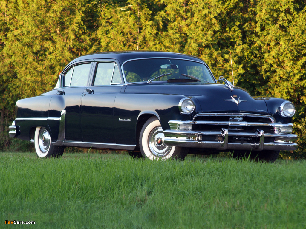 Chrysler Custom Imperial 4-door Sedan 1953 pictures (1024 x 768)