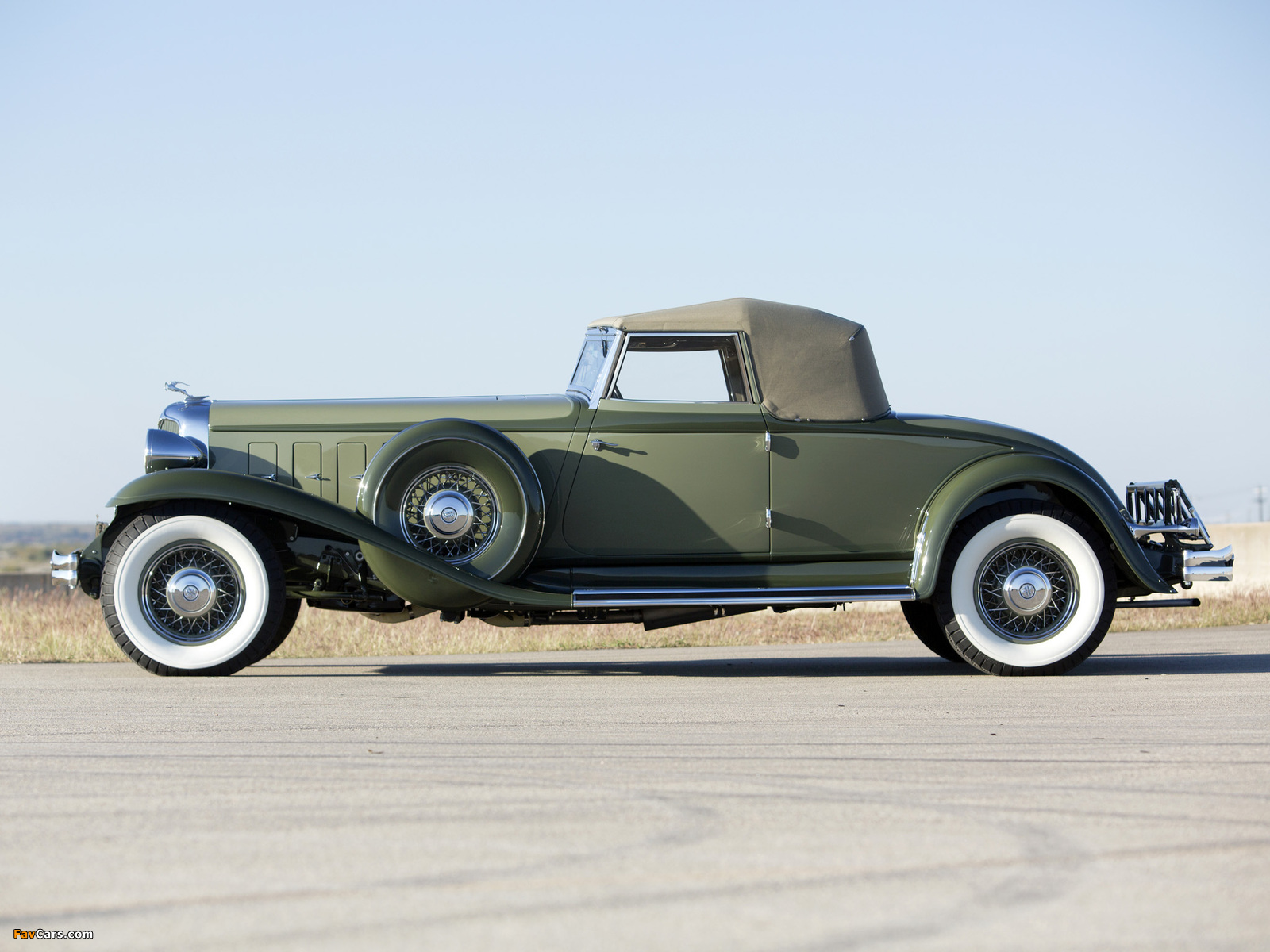Images of Chrysler Imperial Convertible Coupe by LeBaron (CL) 1932 (1600 x 1200)
