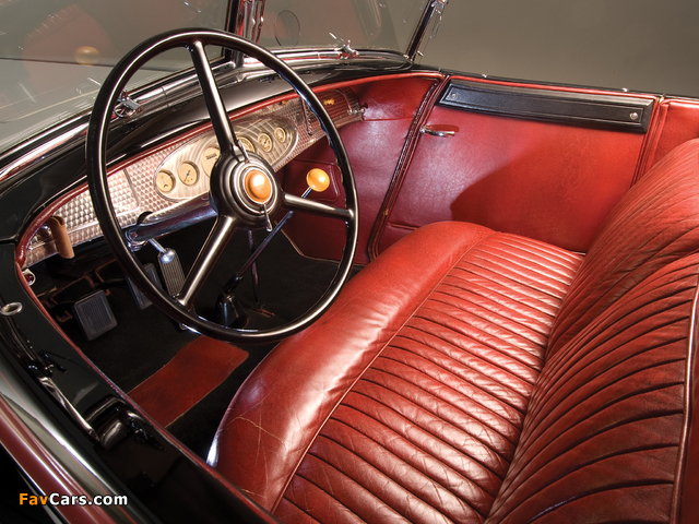 Images of Chrysler Imperial Sport Phaeton by LeBaron (CL) 1933 (640 x 480)