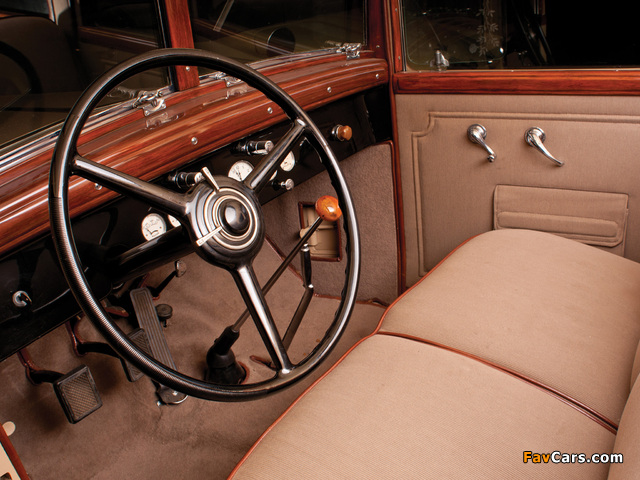 Photos of Chrysler CG Imperial Sedan 1931 (640 x 480)