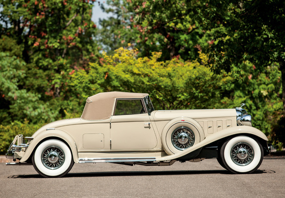 Pictures of Chrysler Custom Imperial Roadster Convertible by LeBaron (CL) 1933