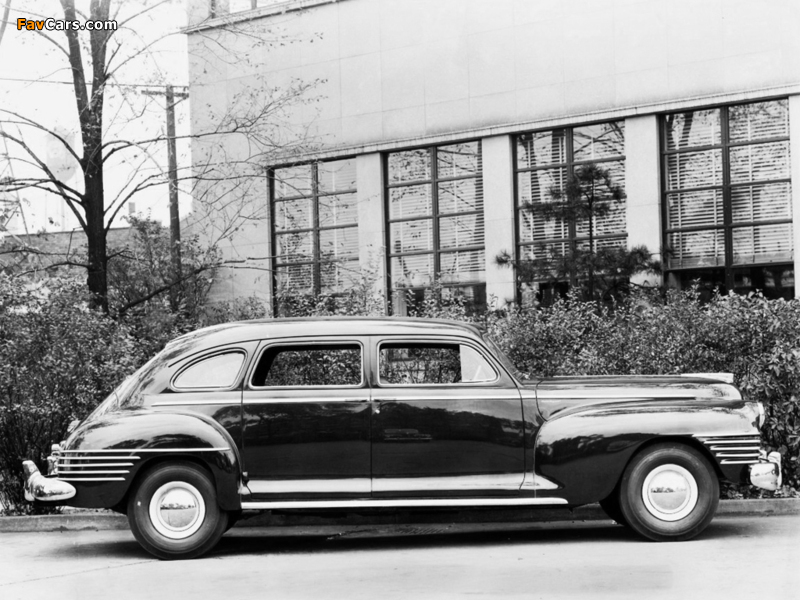 Pictures of Chrysler Crown Imperial 8-passenger Sedan (C37) 1942 (800 x 600)