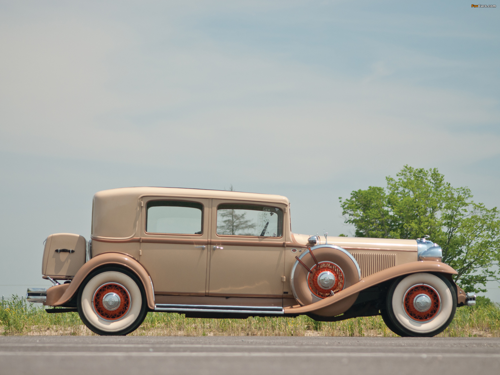 Chrysler CG Imperial Sedan 1931 wallpapers (2048 x 1536)