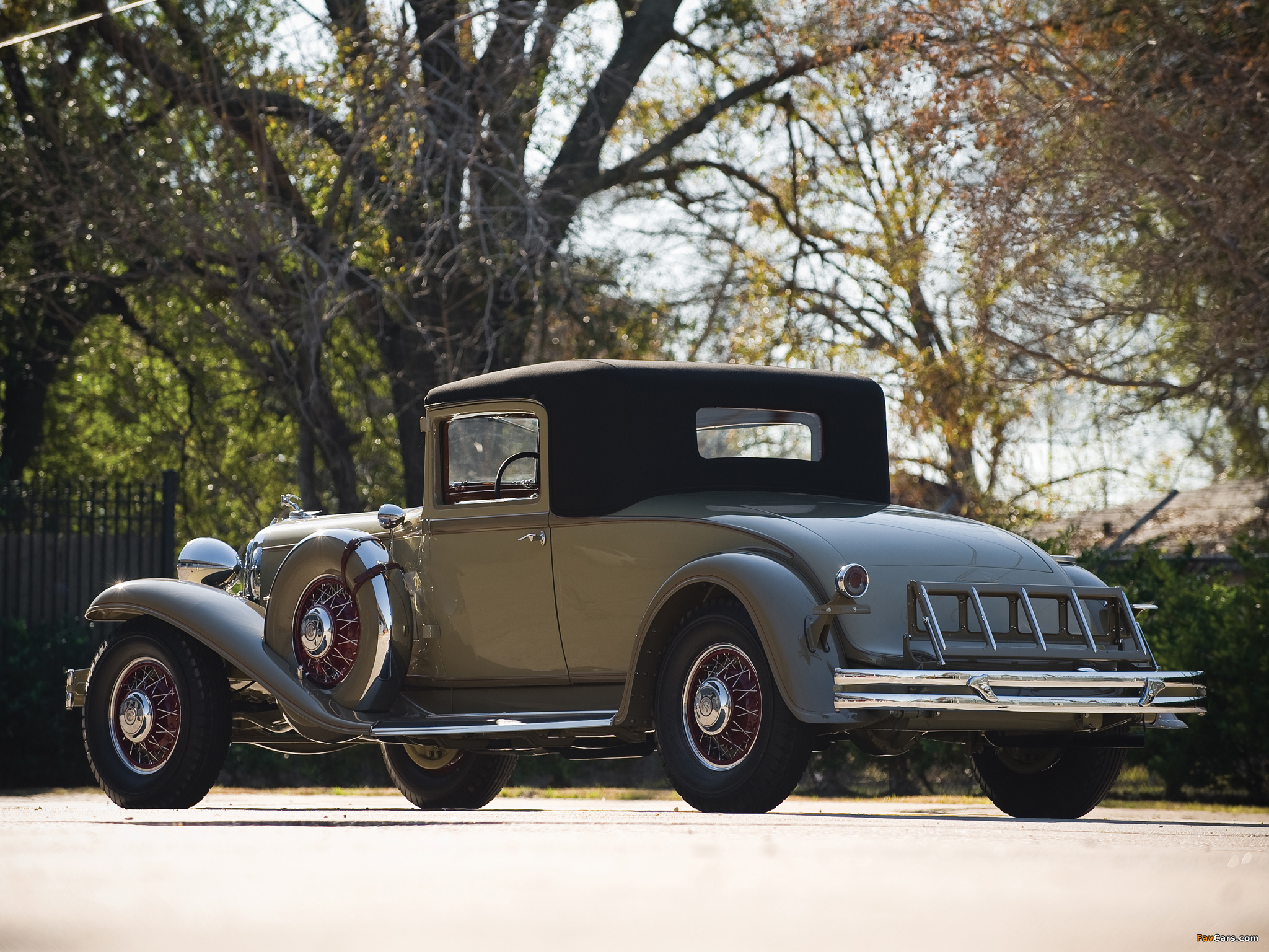 Chrysler Imperial Custom Line Coupe by LeBaron (CG) 1931 wallpapers (2048 x 1536)