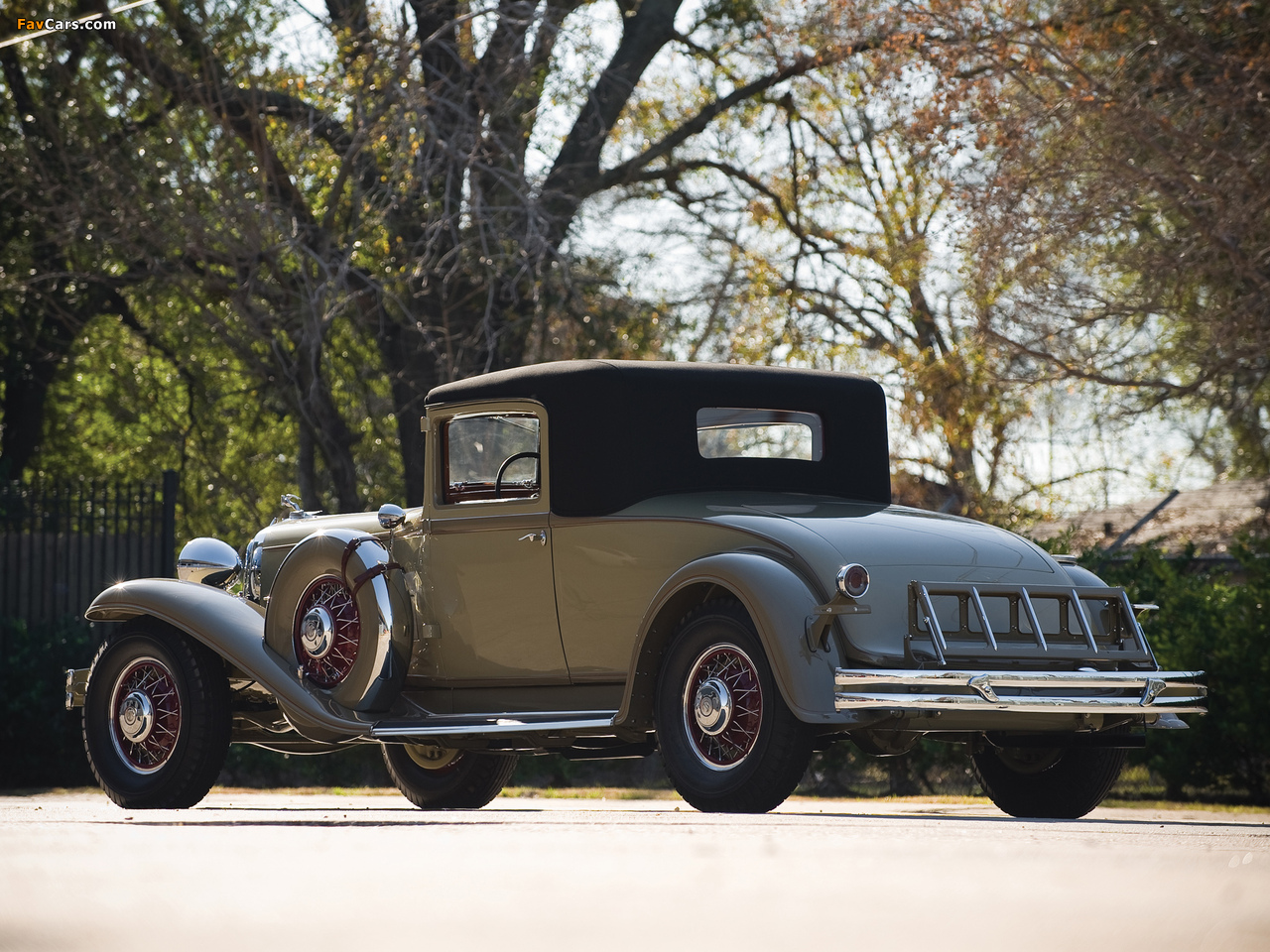 Chrysler Imperial Custom Line Coupe by LeBaron (CG) 1931 wallpapers (1280 x 960)