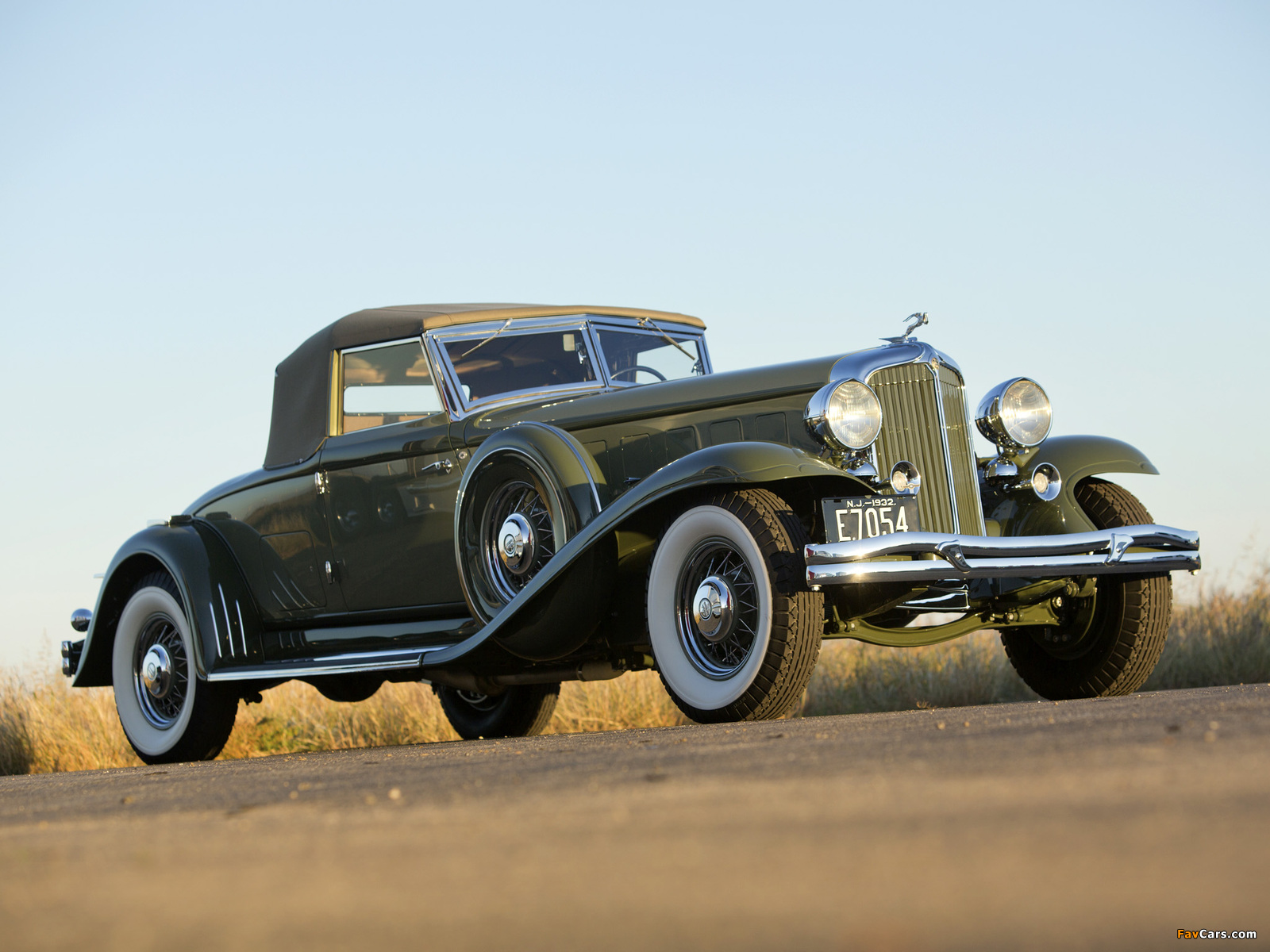 Chrysler Imperial Convertible Coupe by LeBaron (CL) 1932 wallpapers (1600 x 1200)