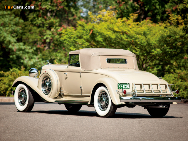 Chrysler Custom Imperial Roadster Convertible by LeBaron (CL) 1933 wallpapers (640 x 480)