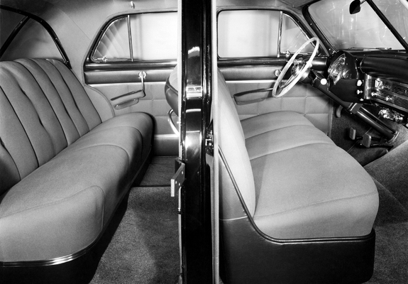 Chrysler Imperial 4-door Sedan 1950 wallpapers