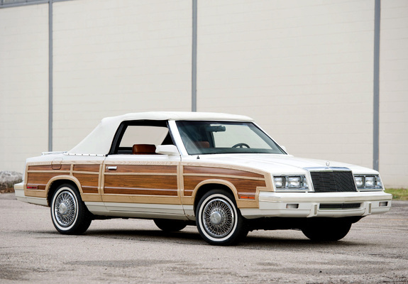 Photos of Chrysler LeBaron Town & Country Convertible 1983–86