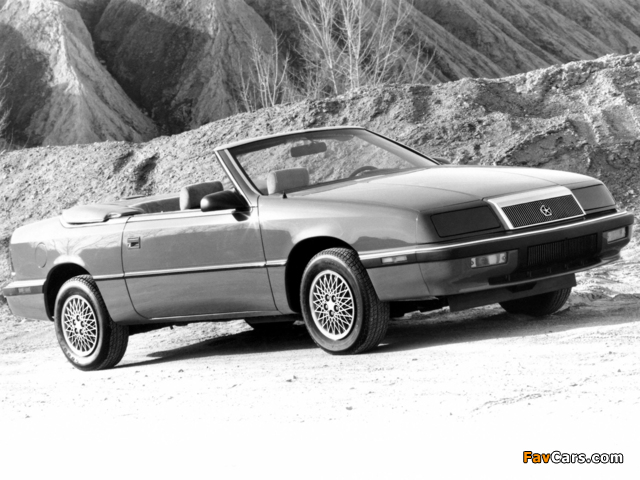 Photos of Chrysler LeBaron Convertible 1987–92 (640 x 480)