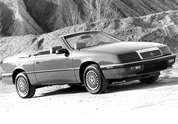 Photos of Chrysler LeBaron Convertible 1987–92