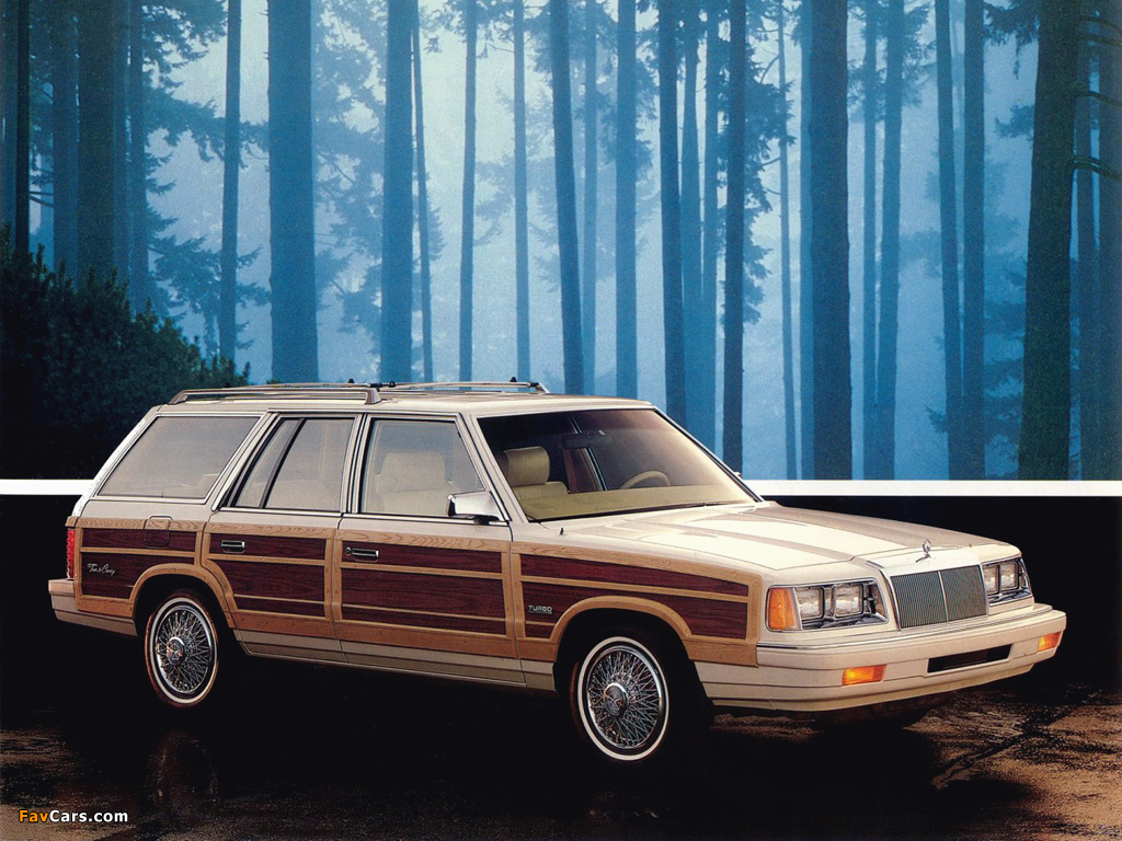 Photos of Chrysler LeBaron Town & Country Wagon 1988 (1024 x 768)