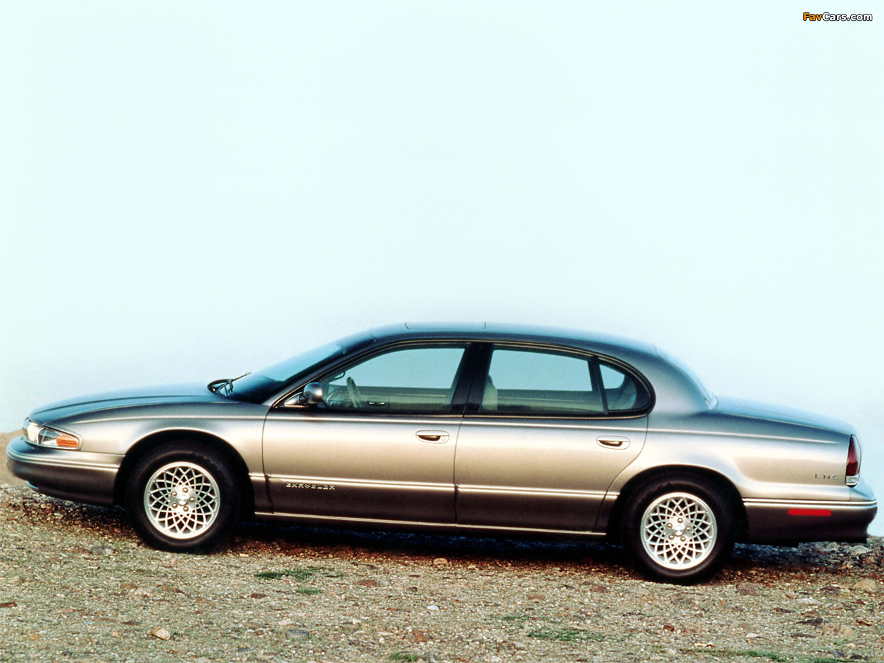 Pictures of Chrysler LHS 1994–97 (1280 x 960)
