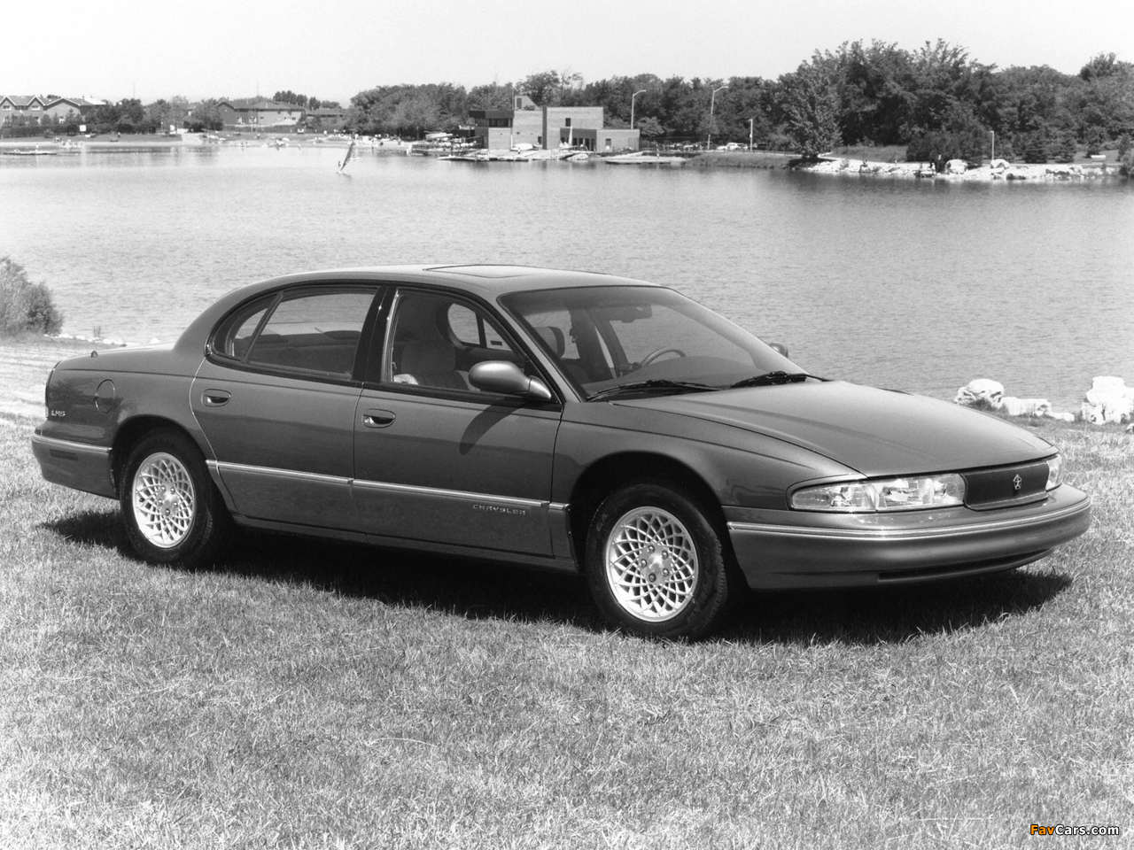 Pictures of Chrysler LHS 1994–97 (1280 x 960)