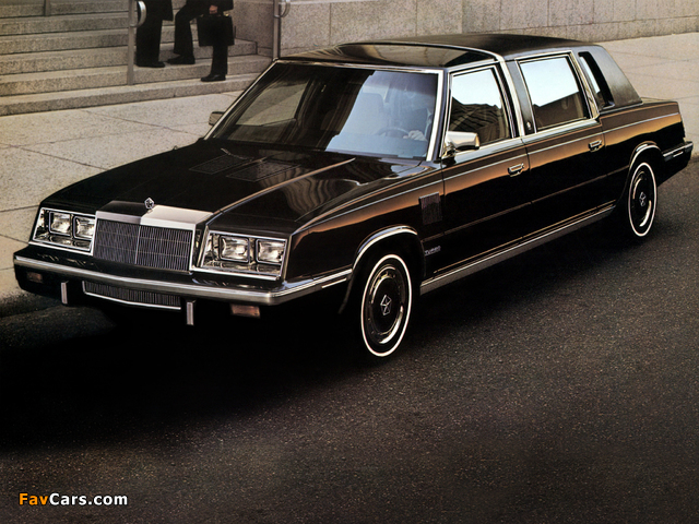 Photos of Chrysler Limousine 1983–86 (640 x 480)