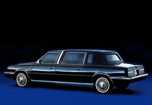 Pictures of Chrysler Limousine 1983–86