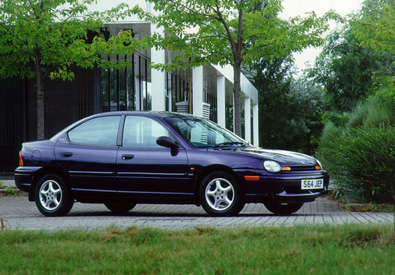 Photos of Chrysler Neon UK-spec 1994–99